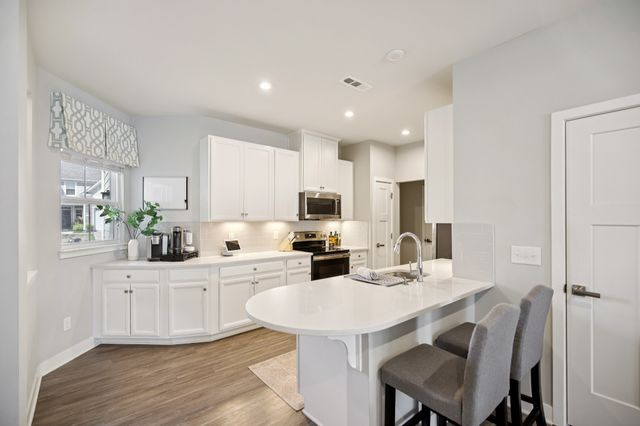 250 S Downs Cir, Goodlettsville, TN 37072