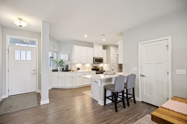 250 S Downs Cir, Goodlettsville, TN 37072