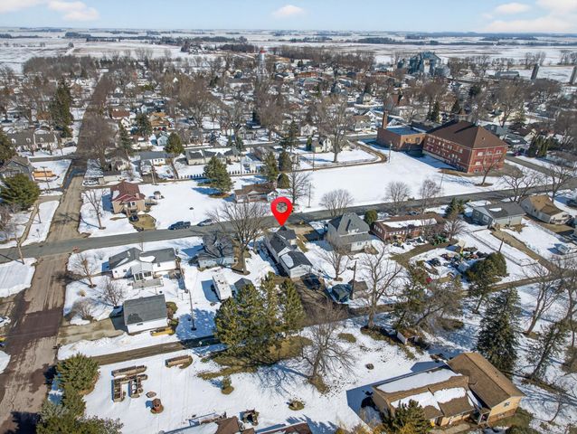 411 South Street, West Concord, MN 55985