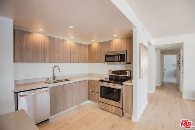 3460 W 7th Street 413, Los Angeles, CA 90005