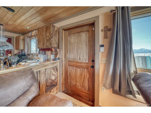 565 Pass Peak Dr, Westcliffe, CO 81252