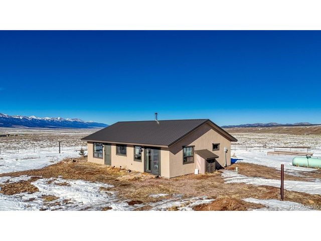 565 Pass Peak Dr, Westcliffe, CO 81252