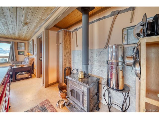 565 Pass Peak Dr, Westcliffe, CO 81252