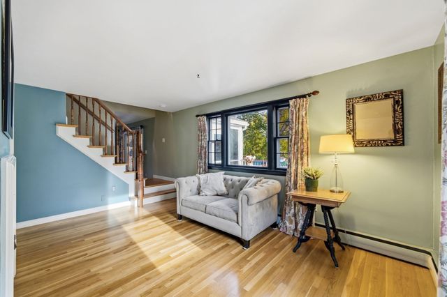 9 Sutherland Rd, Lexington, MA 02421
