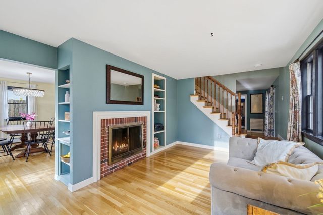 9 Sutherland Rd, Lexington, MA 02421