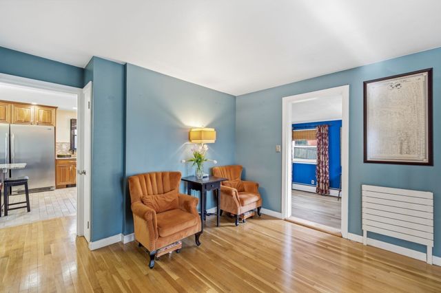 9 Sutherland Rd, Lexington, MA 02421