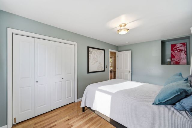 9 Sutherland Rd, Lexington, MA 02421
