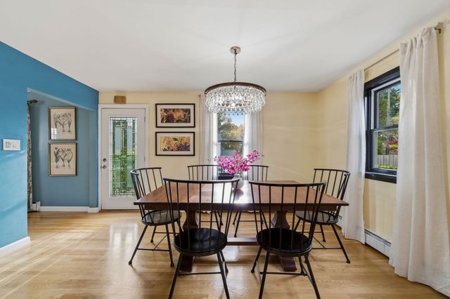 9 Sutherland Rd, Lexington, MA 02421