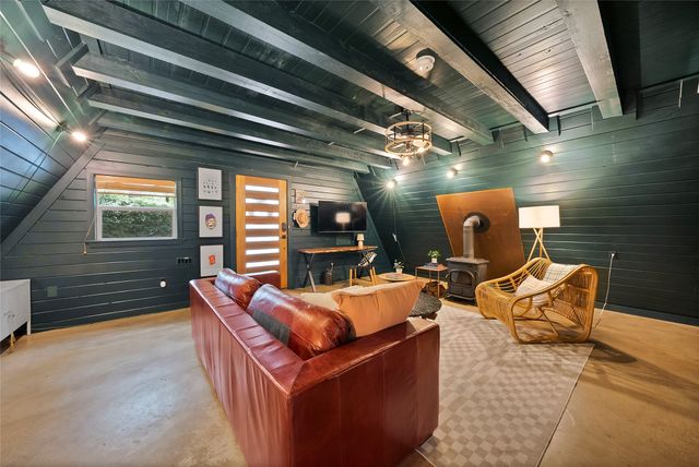 120 Lakeway Lane, Gun Barrel City, TX 75156