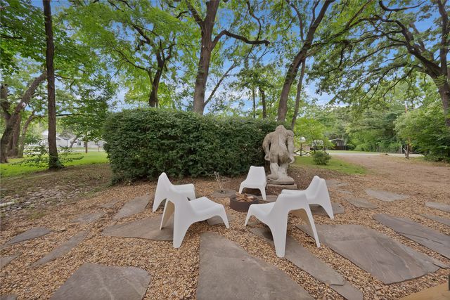 120 Lakeway Lane, Gun Barrel City, TX 75156
