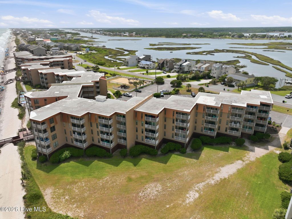 1866 New River Inlet Road 3101c, N Topsail Beach, NC 28460