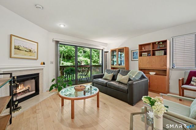 2435 Bedford Street 10C, Stamford, CT 06905