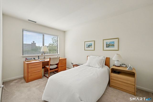 2435 Bedford Street 10C, Stamford, CT 06905