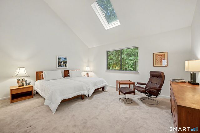 2435 Bedford Street 10C, Stamford, CT 06905