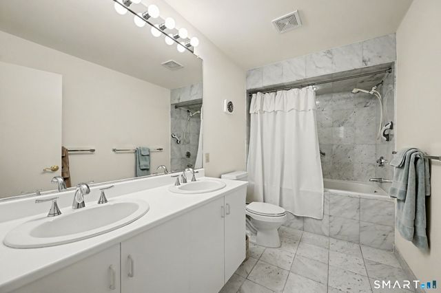 2435 Bedford Street 10C, Stamford, CT 06905