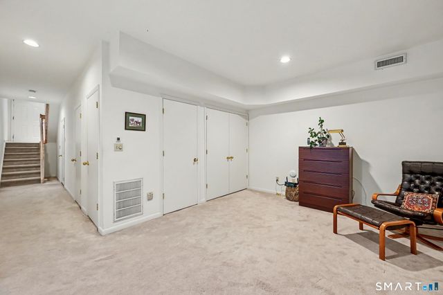 2435 Bedford Street 10C, Stamford, CT 06905