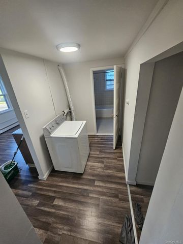 134 Ponquogue Avenue, Hampton Bays, NY 11946