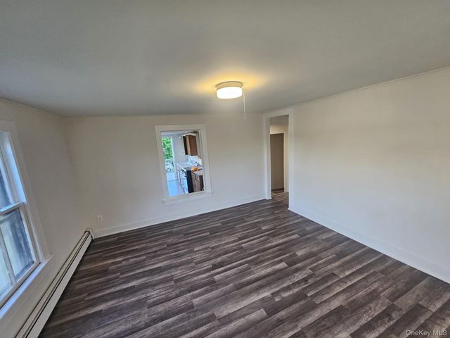 134 Ponquogue Avenue, Hampton Bays, NY 11946