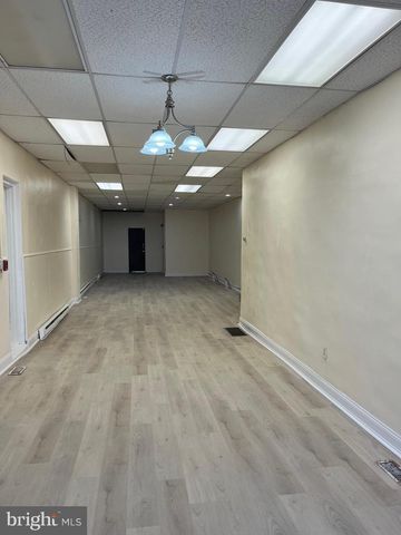 4942 N BROAD ST #1ST FLR, Philadelphia, PA 19141