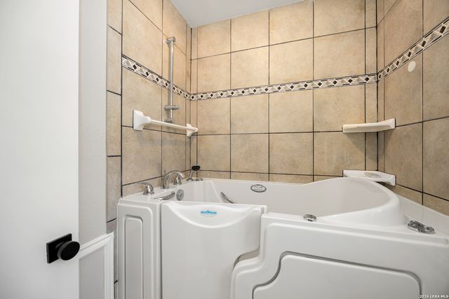 14219 Chadbourne, San Antonio, TX 78232