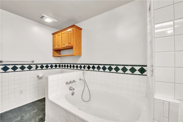 2428 Winn Mountain Loop, Mountainburg, AR 72946