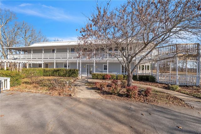 2428 Winn Mountain Loop, Mountainburg, AR 72946