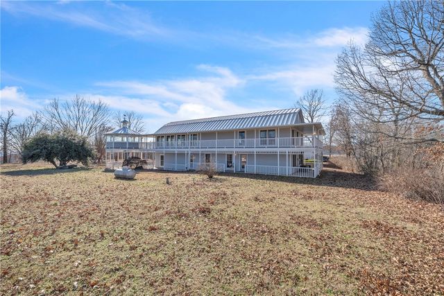 2428 Winn Mountain Loop, Mountainburg, AR 72946