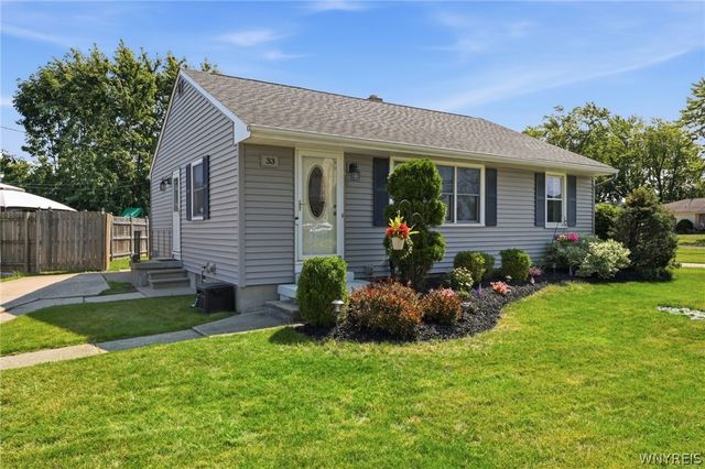 33 Pilgrim Road, Tonawanda, NY 14150