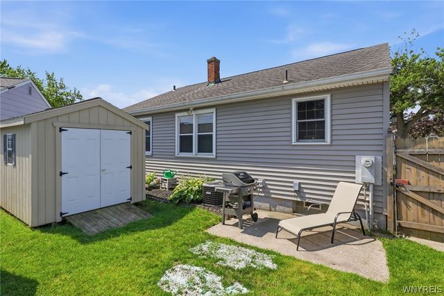 33 Pilgrim Road, Tonawanda, NY 14150