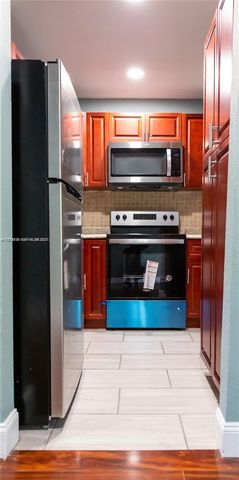 1704 NW 18th Street, Fort Lauderdale, FL 33311