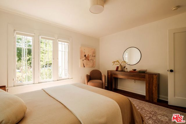 3006 11th Avenue, Los Angeles, CA 90018