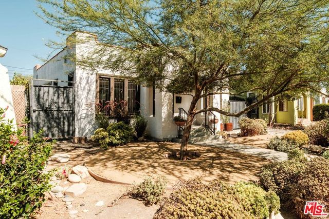 3006 11th Avenue, Los Angeles, CA 90018