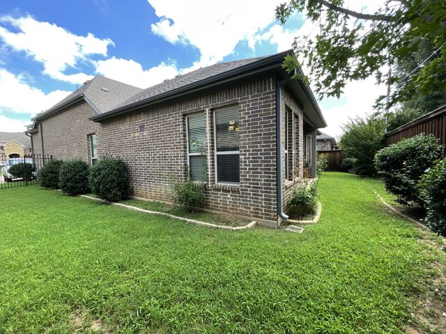 4500 Moores Landing, Arlington, TX 76016