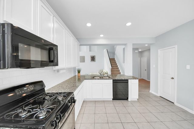 208 Salange Lane, Katy, TX 77493