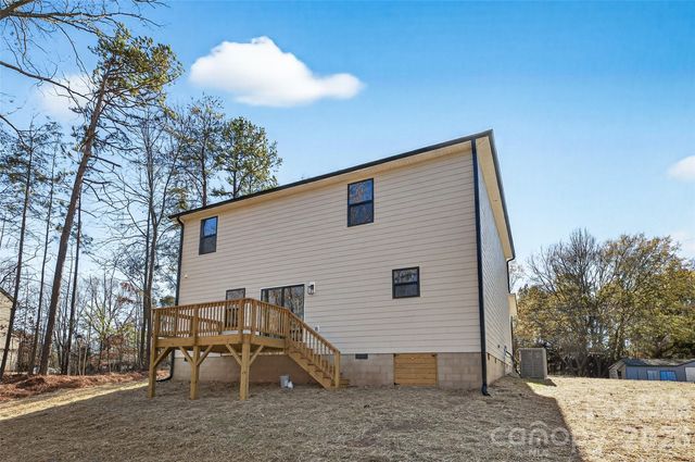 4207 Eagle Chase Drive, Charlotte, NC 28216