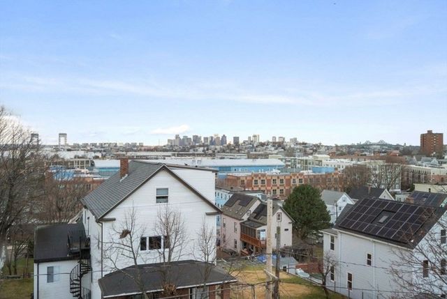 34 Hooper 2, Chelsea, MA 02150