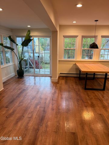 60 Ash Street, Saratoga Springs, NY 12866