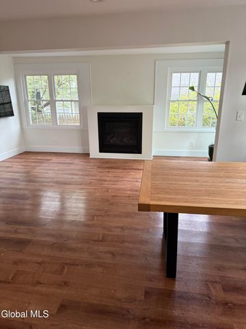 60 Ash Street, Saratoga Springs, NY 12866