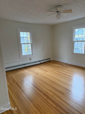 60 Ash Street, Saratoga Springs, NY 12866