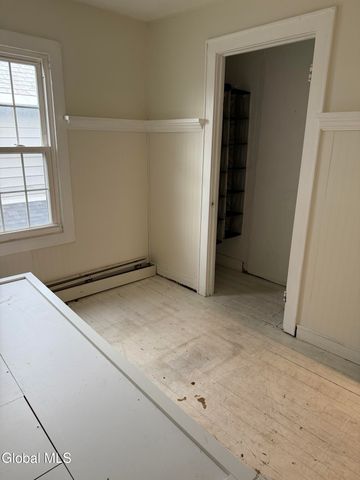 60 Ash Street, Saratoga Springs, NY 12866