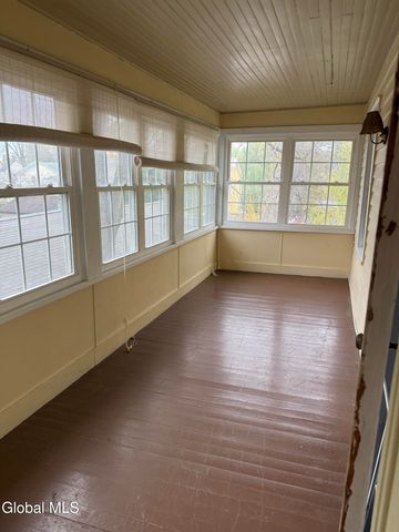 60 Ash Street, Saratoga Springs, NY 12866