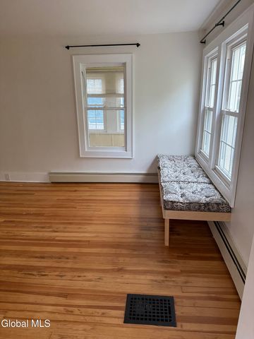 60 Ash Street, Saratoga Springs, NY 12866