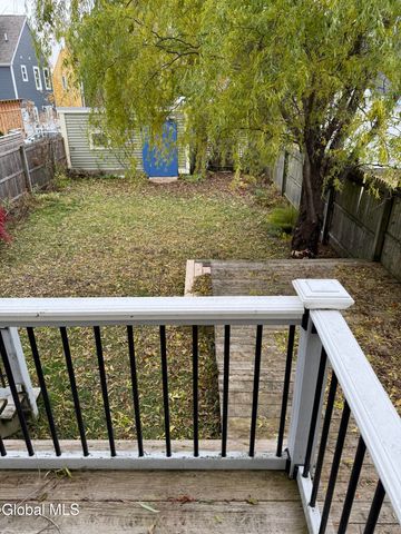 60 Ash Street, Saratoga Springs, NY 12866