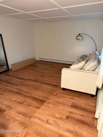 60 Ash Street, Saratoga Springs, NY 12866