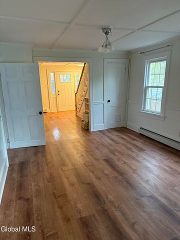 60 Ash Street, Saratoga Springs, NY 12866