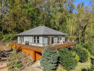 146 Abundance Run, Asheville, NC 28805