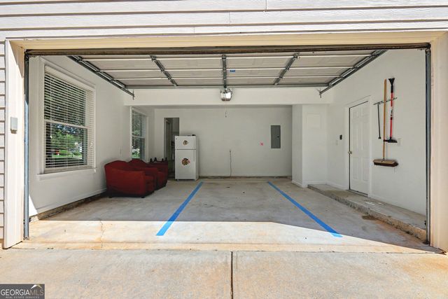 1533 Rolling Meadows Drive, Mcdonough, GA 30253