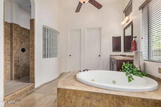 7939 E STONECLIFF Circle, Mesa, AZ 85207