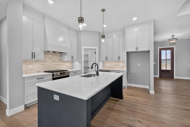 904 KALISPELL CT, Columbia, MO 65201