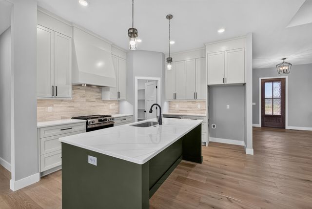 904 KALISPELL CT, Columbia, MO 65201